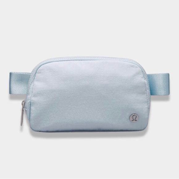 Brand New Lululemon Everywhere Belt Bag in Sky Blue - Picture 7 of 13